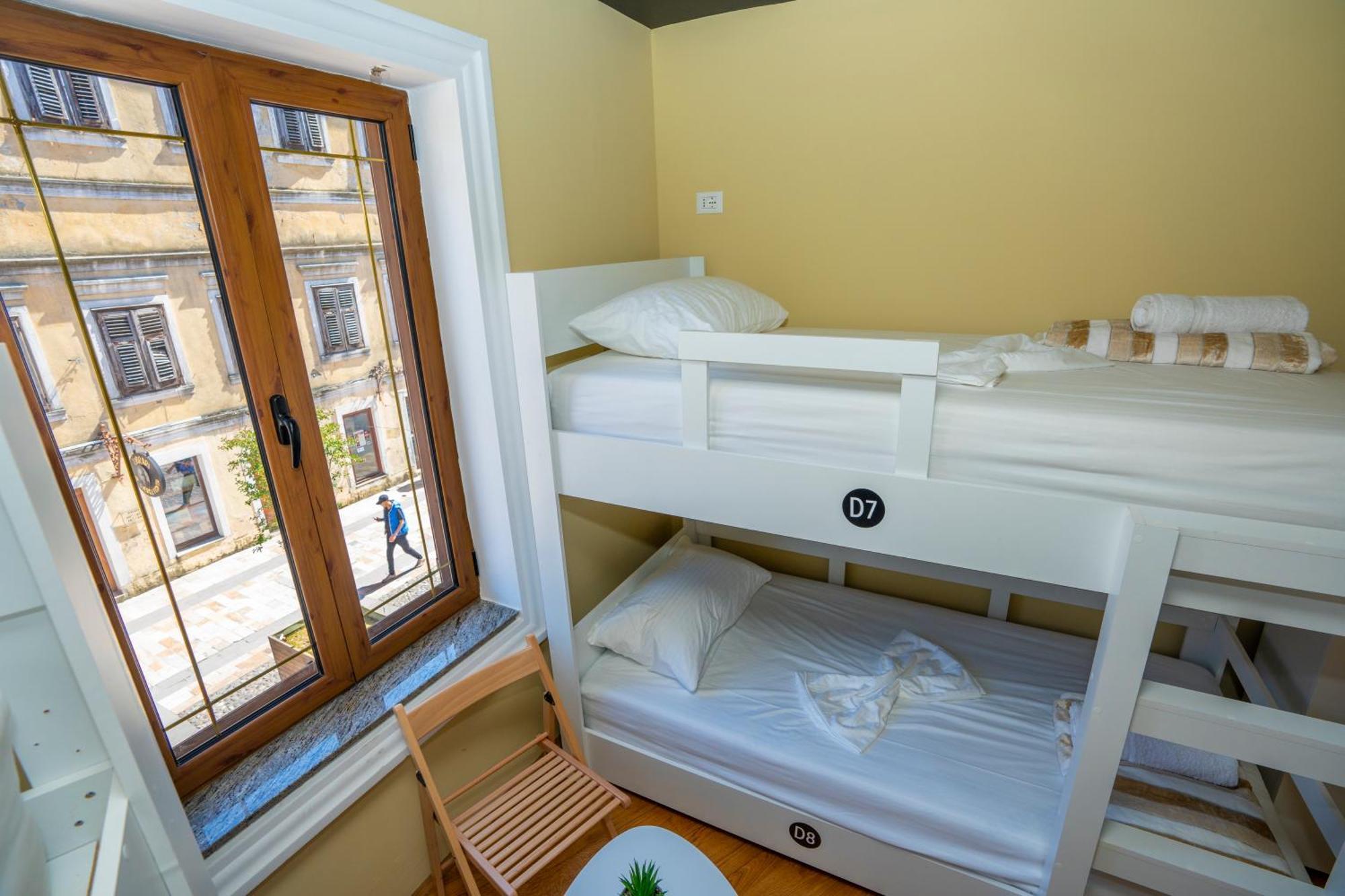 Terrace Hostel & Lounge Bar Shkoder Exterior photo